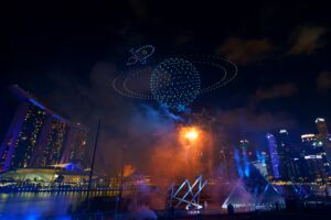 土星とロケット